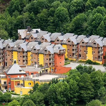 T2 3 Etoiles Piscine Chauffée Sauna Hammam * Cauterets