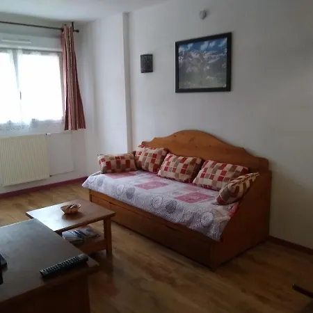 T2 3 Etoiles Piscine Chauffee Sauna Hammam Apartament *